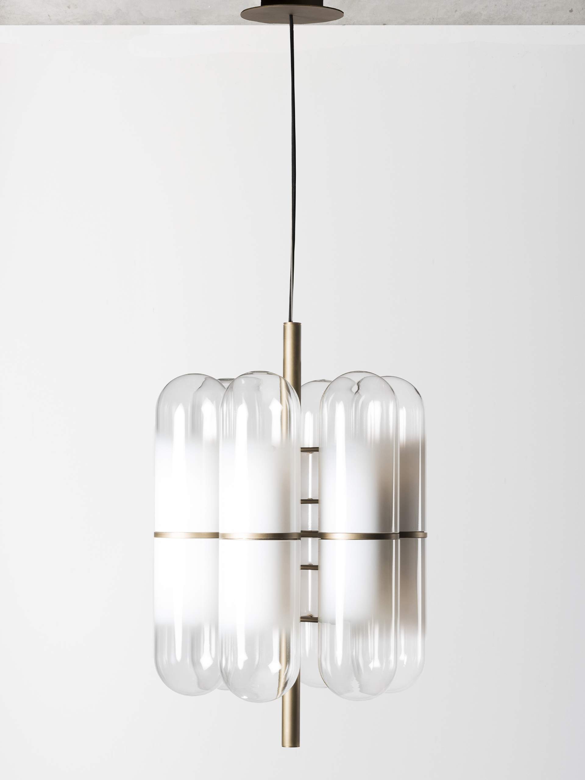 5. Charlotte, suspension in burnished brass and glass available in two sizes, for galleria Nilufar - ph. © Daniele Iodice